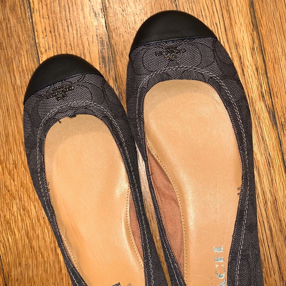 Coach flats